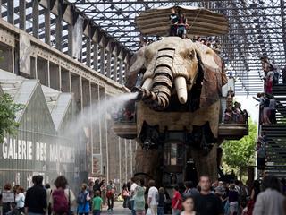 Nantes près du Camping La Pindière, camping 3 étoiles avec piscine couverte chauffée, emplacement camping, location mobil home à Héric près de Nantes et Canal de Nantes à Brest en Loire Atlantique