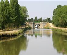 Canal de Nantes à Brest et Vallée de l'Erdre près du Camping La Pindière, camping 3 étoiles avec piscine couverte chauffée, emplacement camping, location mobil home à Héric près de Nantes et Canal de Nantes à Brest en Loire Atlantique