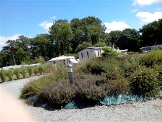 Offres spéciales au Camping La Pindière, camping 3 étoiles avec piscine couverte chauffée, emplacement camping, location mobil home à Héric près de Nantes et Canal de Nantes à Brest en Loire Atlantique