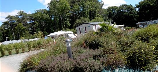 Offres spéciales au Camping La Pindière, camping 3 étoiles avec piscine couverte chauffée, emplacement camping, location mobil home à Héric près de Nantes et Canal de Nantes à Brest en Loire Atlantique