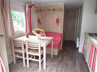 Location de roulotte 1/4 personnes au Camping La Pindière, camping 3 étoiles avec piscine couverte chauffée, emplacement camping, location mobil home à Héric près de Nantes et Canal de Nantes à Brest en Loire Atlantique