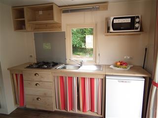 Location de roulotte 1/4 personnes au Camping La Pindière, camping 3 étoiles avec piscine couverte chauffée, emplacement camping, location mobil home à Héric près de Nantes et Canal de Nantes à Brest en Loire Atlantique