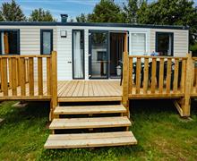 Mobil home 8 personnes au Camping La Pindière, camping 3 étoiles avec piscine couverte chauffée, emplacement camping, location mobil home à Héric près de Nantes et Canal de Nantes à Brest en Loire Atlantique