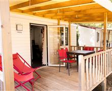 Location mobil home 1/6 personnes au Camping La Pindière, camping 3 étoiles avec piscine couverte chauffée, emplacement camping, location mobil home à Héric près de Nantes et Canal de Nantes à Brest en Loire Atlantique